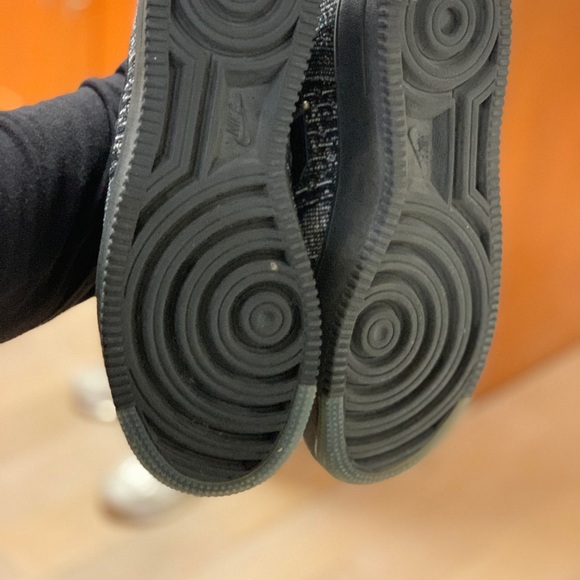 Nike sneakers - Picture 3 of 3